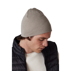 KNITTED BEANIE