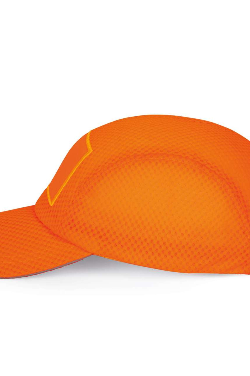 6-PANEL CAP WITH PATCH