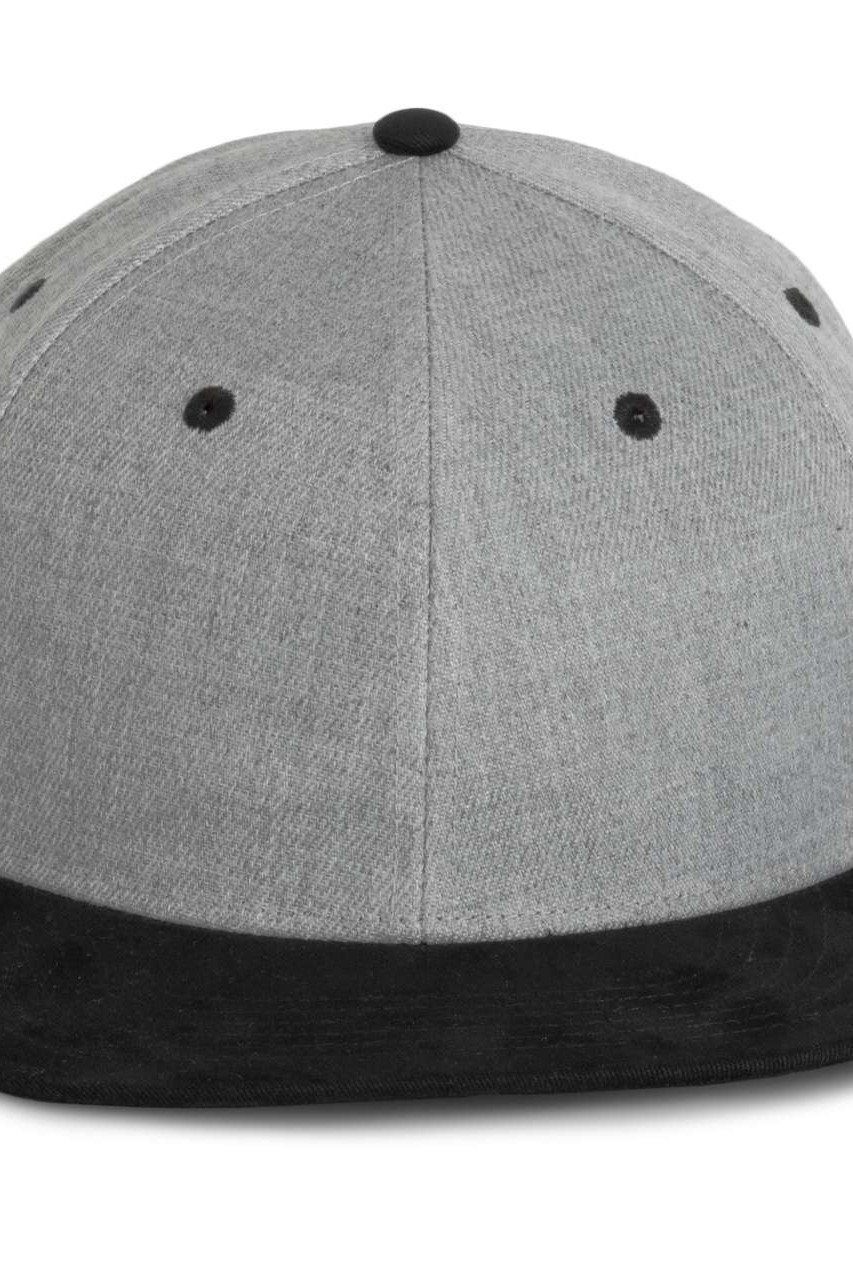SNAPBACK CAP - 6 PANELS