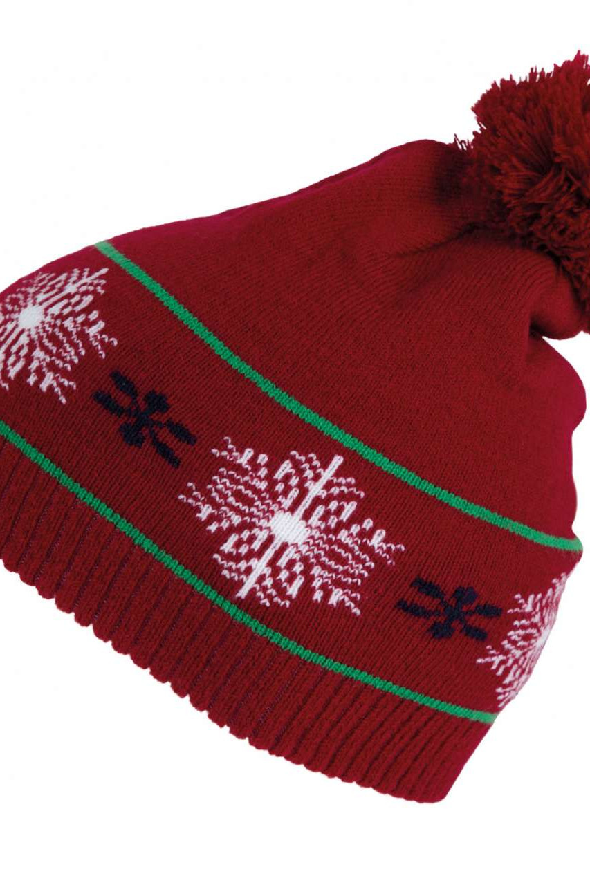 BEANIE WITH CHRISTMAS PATTERNS