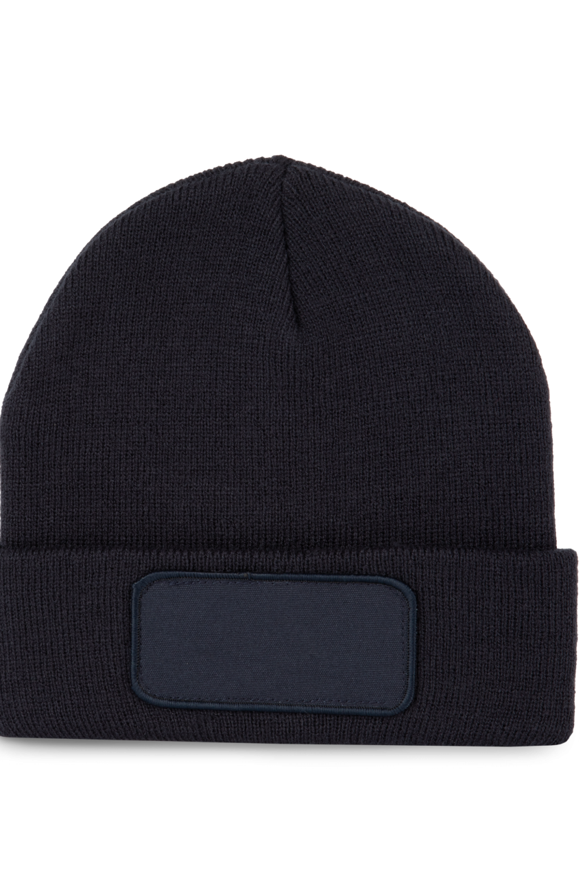 BEANIE WITH PATCH