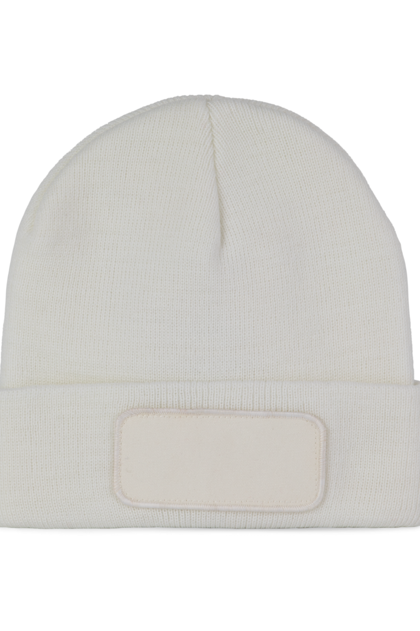 BEANIE WITH PATCH